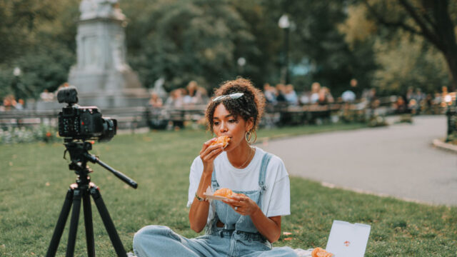 Virtuelle KI Influencer FMCG Food & Co Werbeagentur